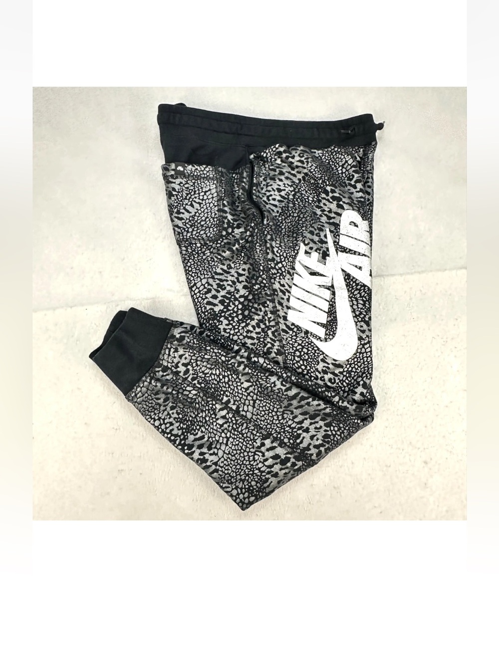 Nike Air Pants Mens Medium Gray Animal Print French Terry Joggers Zip Pocket